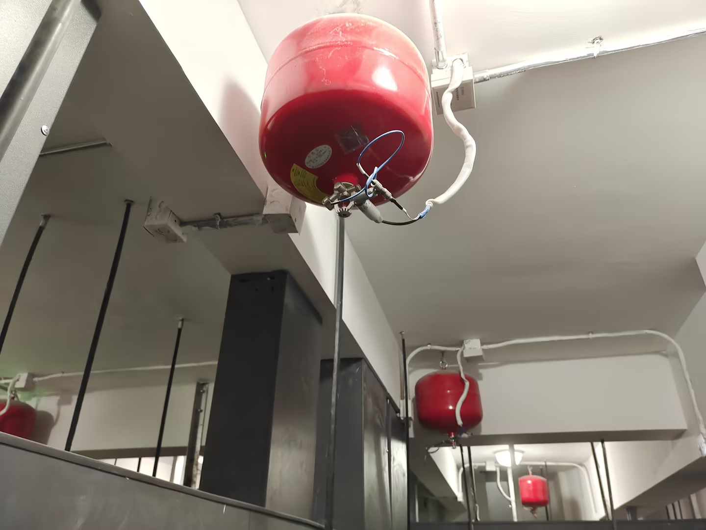 超细干粉灭火装置